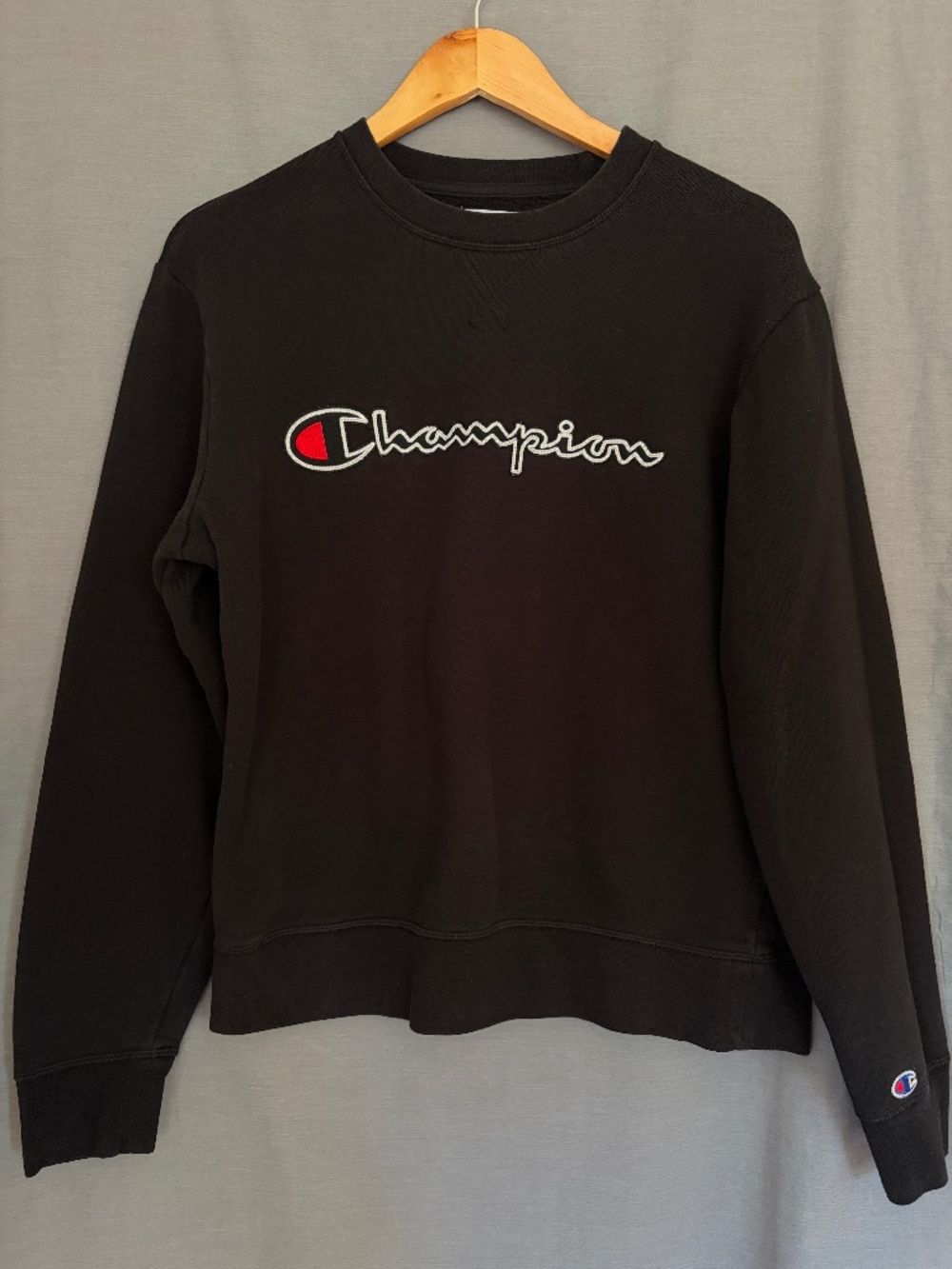 Champion Crewneck Sweatshirt Mens Black Pullover Logo Embroidered Medium